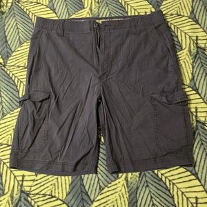 Lee Extreme Motion Men's Dark Gray / Black Cargo Shorts